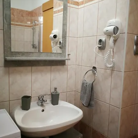 Voeroesmarty - Belvaros - Downtown Miškovec