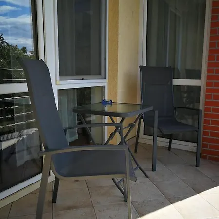 Voeroesmarty - Belvaros - Downtown