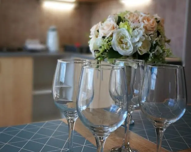 Voeroesmarty - Belvaros - Downtown Apartament